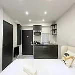 Appartamento Urbanflat 11 - Grand Pereire Wagram - Champs-elysees *
