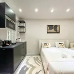 Urbanflat 11 - Grand Pereire Wagram - Champs-elysees Appartamento *