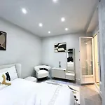 Urbanflat 11 - Grand Pereire Wagram - Champs-elysees Appartement Parijs