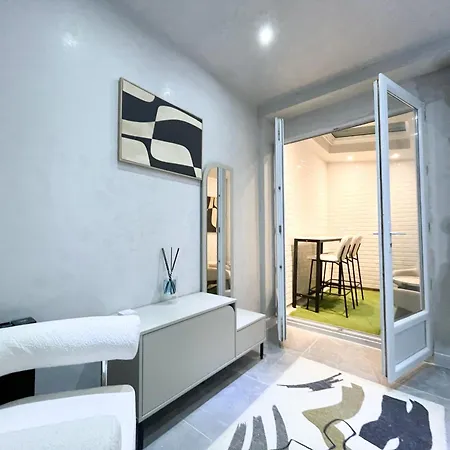 Urbanflat 11 - Grand Pereire Wagram - Champs-elysees * Parijs