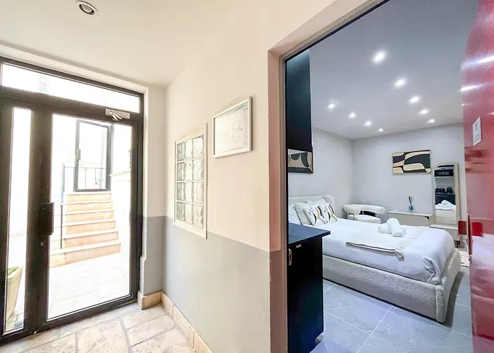 Urbanflat 11 - Grand Pereire Wagram - Champs-elysees Appartement *